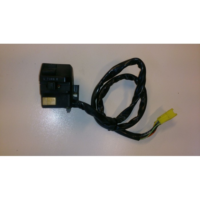 Suzuki RF900 Stuurschakelaar links / Linkerschakelaar Suzuki RF900 Stuurschakelaar links / Linkerschakelaar